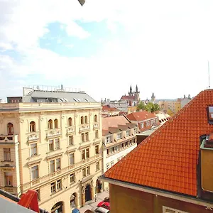 Travellers Praha Ostello
