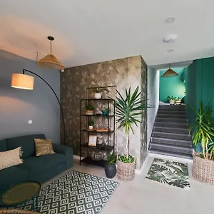 Hostel Prazacka, Praha